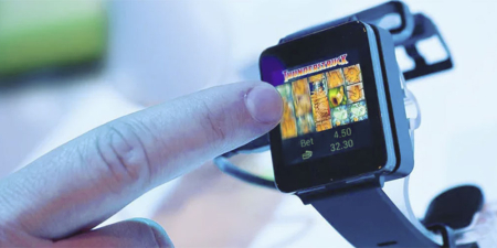 Play your favorite online casino games on your smartwatch